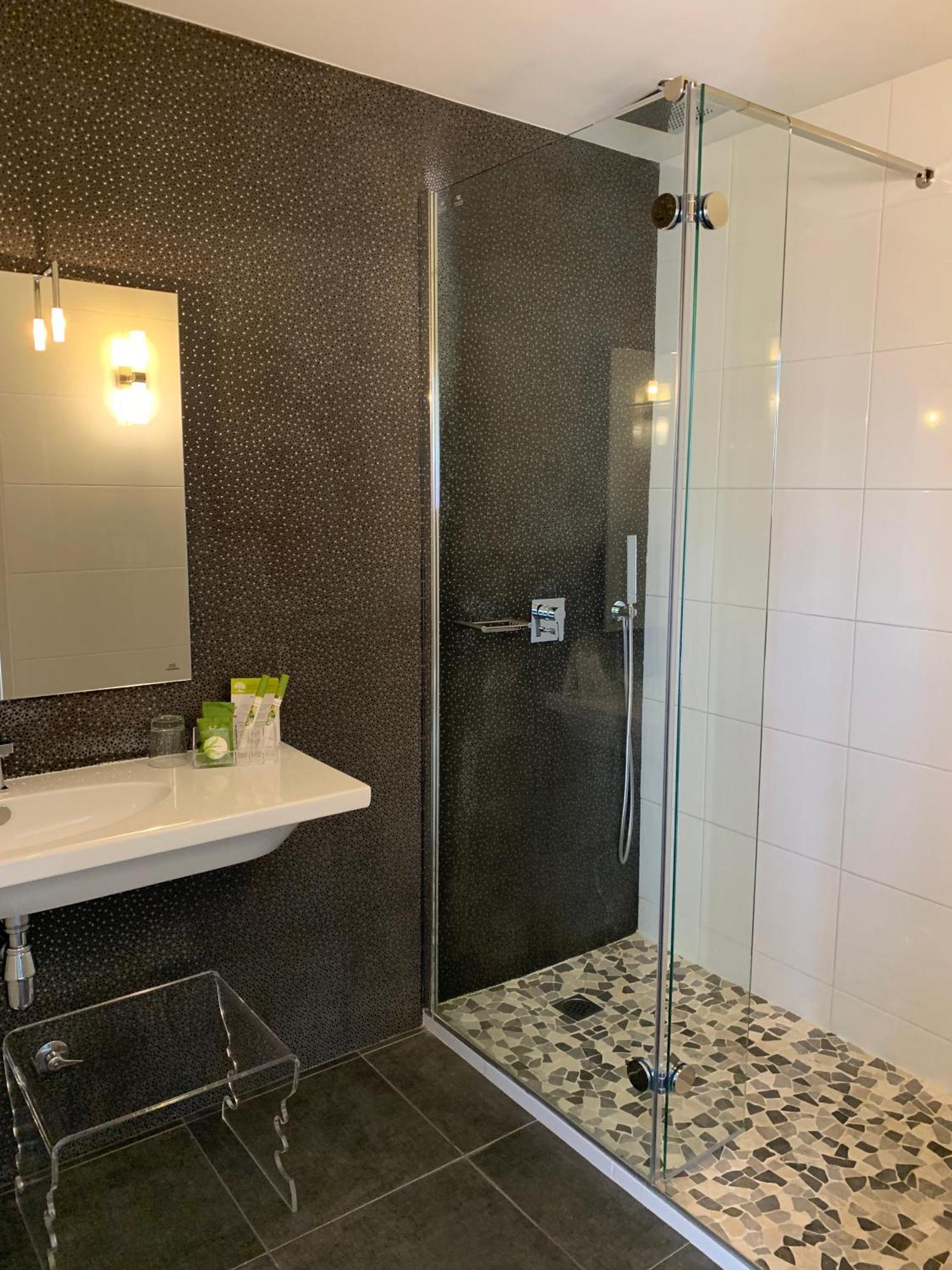 Les Criquets Hotel & Spa Blanquefort  Ngoại thất bức ảnh