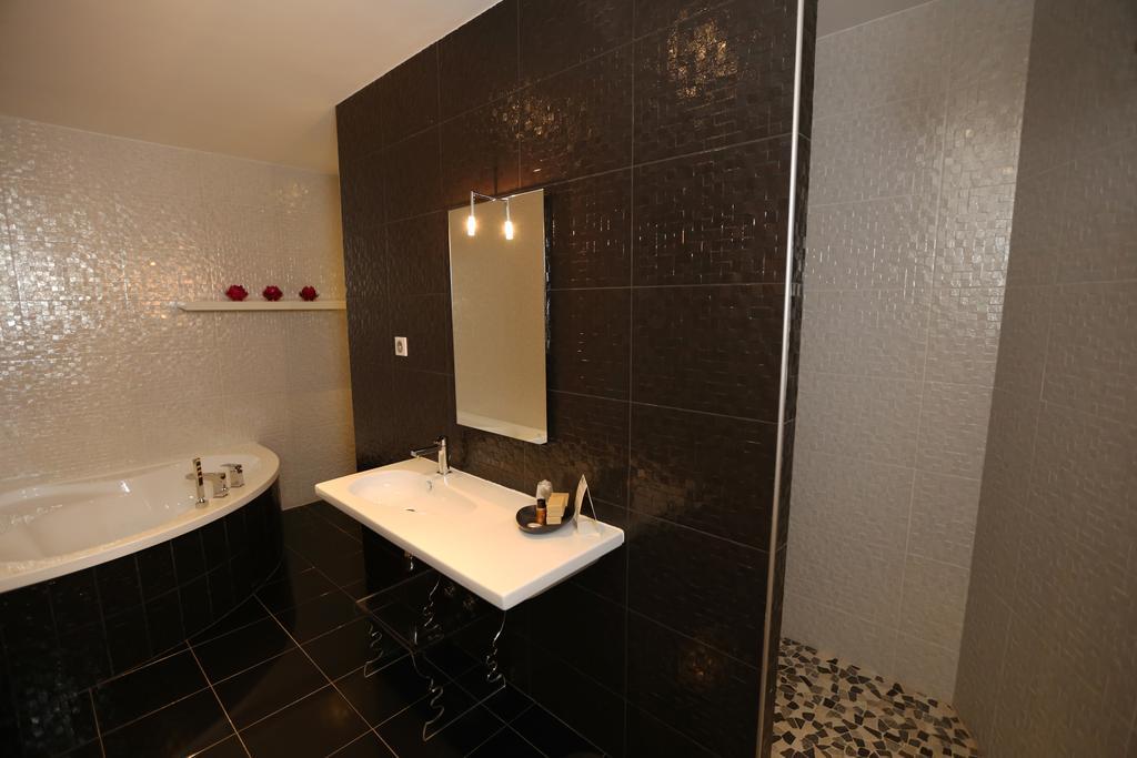 Les Criquets Hotel & Spa Blanquefort  Ngoại thất bức ảnh